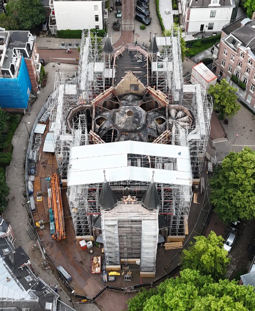 Vondelkerk 5 months on full