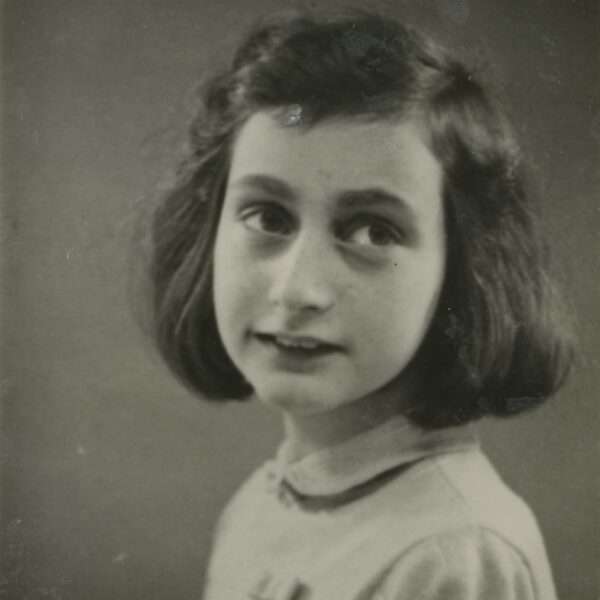 Passport photograph of Anne Frank taken in May 1940